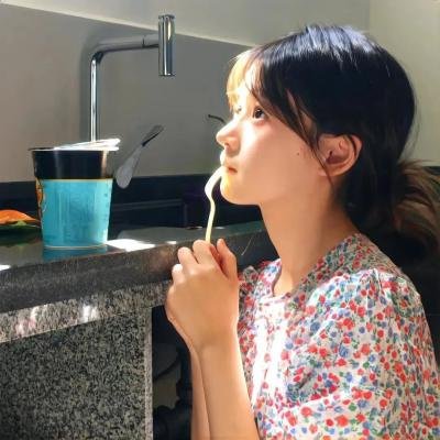 茱莉小姐